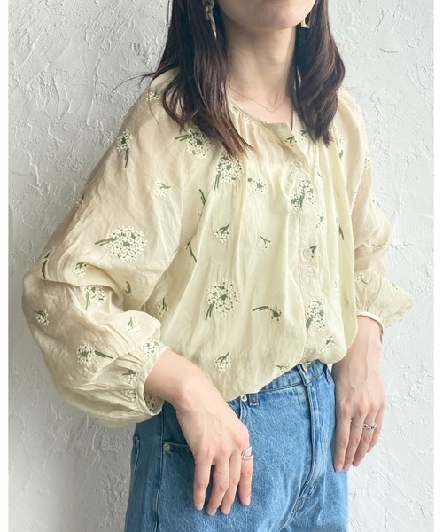 She's Closet（シーズクローゼット）の「花柄刺繍シアーブラウス（シャツ/ブラウス・レディース・ライトベージュ・FREE）」の17枚目の写真