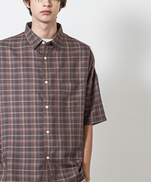 SLICK（スリック）の「レーヨンヴィンテージチェックドロップショルダーシャツ（シャツ/ブラウス・メンズ・ベージュ/ブラウン・1/2/3）」の6枚目の写真