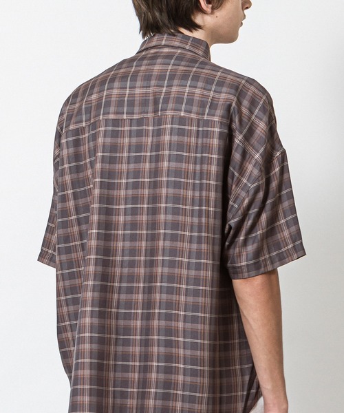 SLICK（スリック）の「レーヨンヴィンテージチェックドロップショルダーシャツ（シャツ/ブラウス・メンズ・ベージュ/ブラウン・1/2/3）」の7枚目の写真