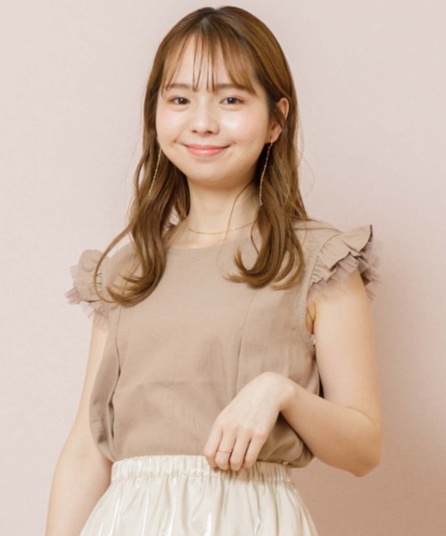 flower(フラワー)の「フラップチュールトップ2(Tシャツ/カットソー・レディース・ブラック/ベージュ/ホワイト/グリーン・FREE)」の3枚目の写真