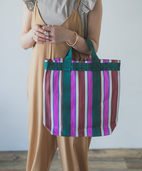 ITEMS URBANRESEARCH（アイテムズ アーバンリサーチ）の「ビニールフリルトート（トートバッグ・レディース・イエロー/レッド・-）」の6枚目の写真