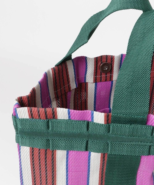 ITEMS URBANRESEARCH（アイテムズ アーバンリサーチ）の「ビニールフリルトート（トートバッグ・レディース・イエロー/レッド・-）」の14枚目の写真