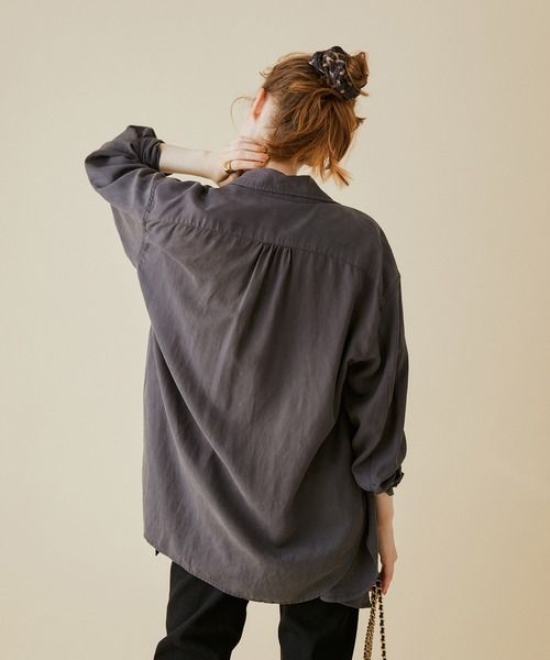 MADEMOISELLE ROPE'（マドモアゼル ロペ）の「<春まで使える>【セットアップ対応】フィブリルミリタリーシャツ（シャツ/ブラウス・レディース・スミクロ/カーキ・38）」の5枚目の写真