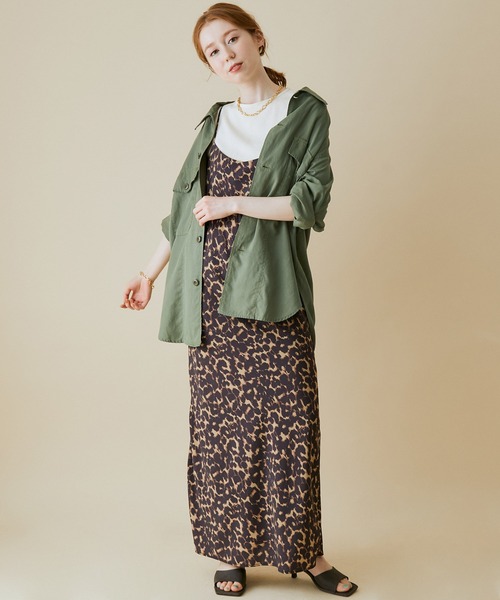 MADEMOISELLE ROPE'（マドモアゼル ロペ）の「<春まで使える>【セットアップ対応】フィブリルミリタリーシャツ（シャツ/ブラウス・レディース・スミクロ/カーキ・38）」の9枚目の写真