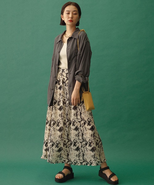 MADEMOISELLE ROPE'（マドモアゼル ロペ）の「<春まで使える>【セットアップ対応】フィブリルミリタリーシャツ（シャツ/ブラウス・レディース・スミクロ/カーキ・38）」の22枚目の写真