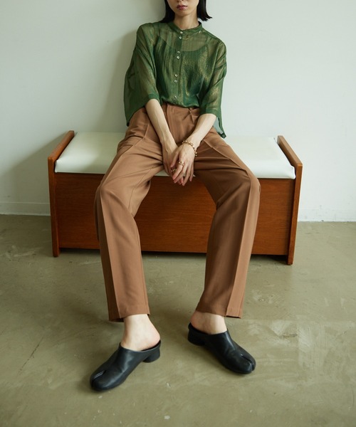 VACANCY（ヴァカンシー）の「シャイニーシアーハーフスリーブシャツ（シャツ/ブラウス・レディース・オレンジ/グリーン/グレイッシュベージュ・FREE）」の22枚目の写真