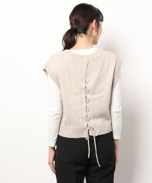 Honeys（ハニーズ）の「レースアップニットベスト（ベスト・レディース・ブラック/ピンク系その他/ベージュ/モカ・L/M/S）」の20枚目の写真