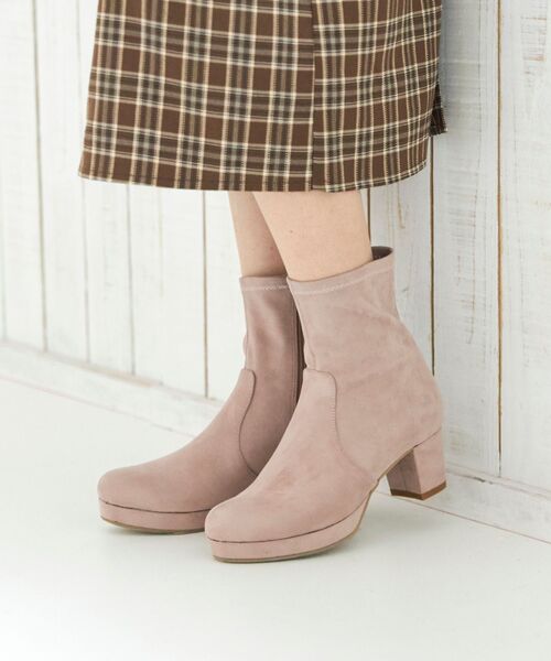 MAJESTIC LEGON（マジェスティックレゴン）の「レディヒールストレッチブーツ（ブーツ・レディース・ブラック/ブラウン/アイボリー/グレイッシュベージュ・SMALL/MEDIUM/LARGE/X-LARGE）」の4枚目の写真