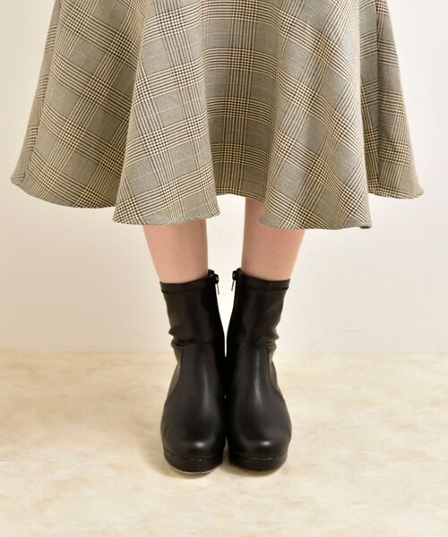 MAJESTIC LEGON（マジェスティックレゴン）の「レディヒールストレッチブーツ（ブーツ・レディース・ブラック/ブラウン/アイボリー/グレイッシュベージュ・SMALL/MEDIUM/LARGE/X-LARGE）」の11枚目の写真