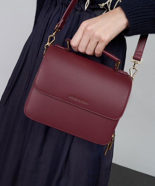 台湾 CHARLES&KEITH フロントフラップ トップハンドルバッグ CHARLES & KEITH（チャールズ & キース）の「フロントフラップ