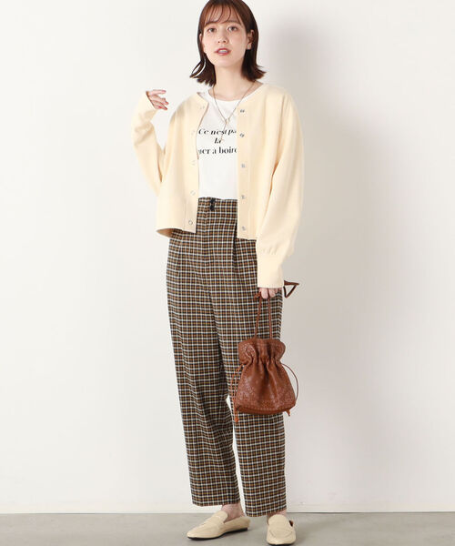 NOLLEY’S（ノーリーズ）の「リブアブルフェイスドット釦カーディガン（カーディガン/ボレロ・レディース・アイボリー/ラベンダー/ネイビー・38）」の8枚目の写真