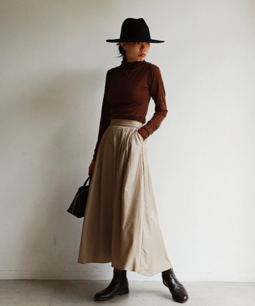 feepur（フェピュール）の「ストレッチハイネックカットソー（Tシャツ/カットソー・レディース・オフホワイト/ブラック/ブラウン/グレイッシュベージュ・MEDIUM）」の19枚目の写真