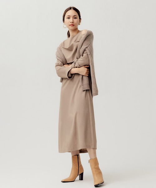 RANDEBOO(ランデブー)の「Sensual off shoulder op(ワンピース・レディース・ブラック/ベージュ/グレー・FREE)」の20枚目の写真