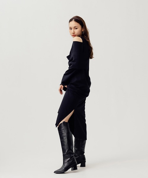 RANDEBOO(ランデブー)の「Sensual off shoulder op(ワンピース・レディース・ブラック/ベージュ/グレー・FREE)」の15枚目の写真