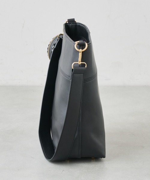 Chico(チコ)の「柄ポーチ付きスクエアトート(トートバッグ・レディース・アイボリー/ブラック/ブラウン・FREE)」の10枚目の写真