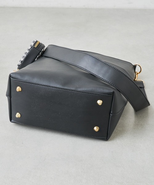 Chico(チコ)の「柄ポーチ付きスクエアトート(トートバッグ・レディース・アイボリー/ブラック/ブラウン・FREE)」の13枚目の写真