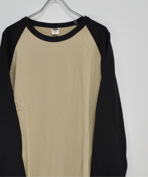 TRAP/U (トラップユー)の「ツートンカラー ラグランスリーブ 袖リブ 裾ラウンド ロング Tシャツ(Tシャツ/カットソー・メンズ・ベージュ/ホワイト/カーキ/ブラック/ダークオレンジ・L/M)」の4枚目の写真