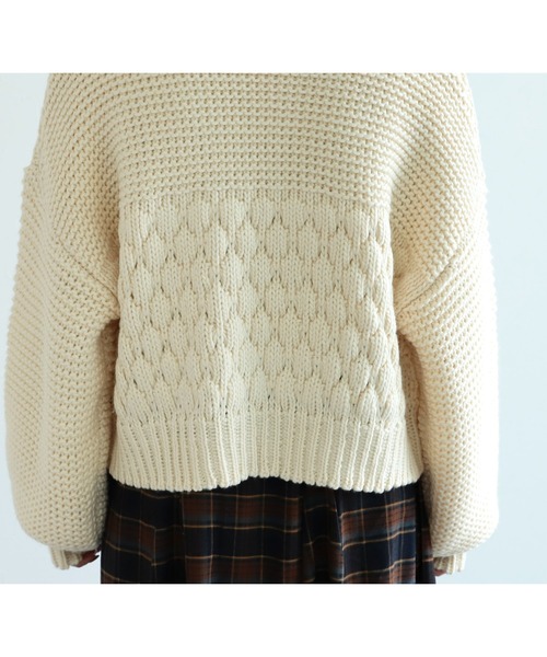 reca（レカ）の「ボリュームスリーブショート丈ニットカーディガン（カーディガン/ボレロ・レディース・ブラック/オフホワイト/ブラウン系その他・FREE）」の21枚目の写真