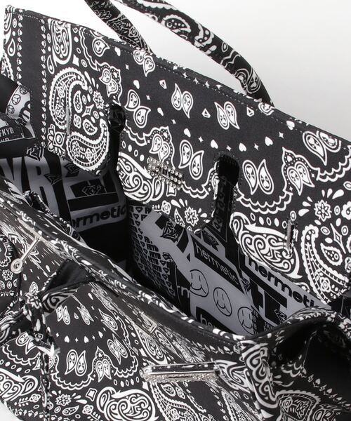 B'2nd(ビーセカンド)の「HERMETIC(ヘルメティック) Paisley travel B'2nd(ビーセカンド)の「HERMETIC(ヘルメティック) Paisley travel