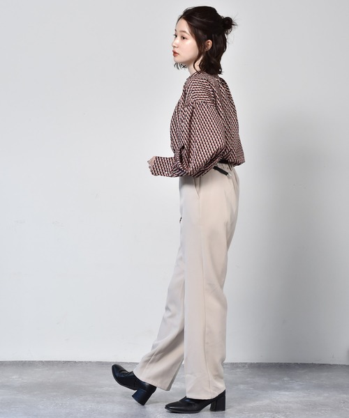 RETRO GIRL（レトロガール）の「総柄ボリューム袖ブラウス（シャツ/ブラウス・レディース・ブラウン系その他/グリーン系その他/ブルー系その他/オレンジ系その他・FREE）」の13枚目の写真