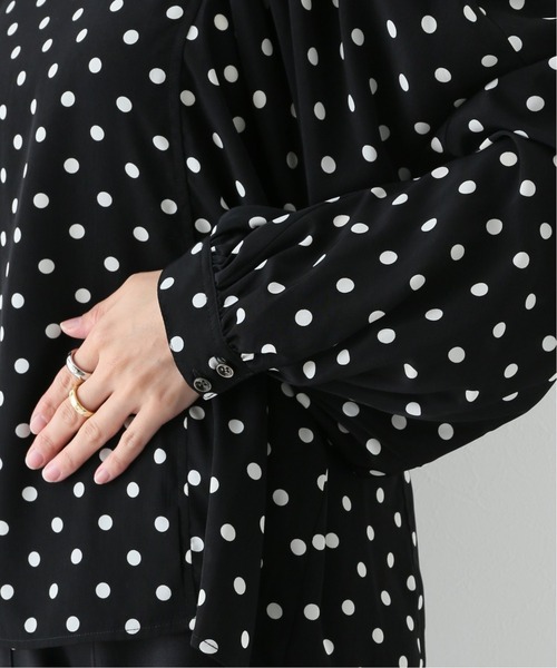 SLOBE IENA（スローブイエナ）の「ボリュームスリーブブラウス【手洗い可能】◆（シャツ/ブラウス・レディース・ブラック系その他/チャコールグレー・FREE）」の20枚目の写真