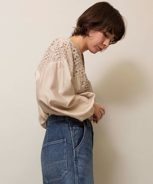 Johnbull（ジョンブル）の「レースブロッキングシャツ（シャツ/ブラウス・レディース・ブラック/ベージュ/ライトオリーブ・FREE）」の9枚目の写真