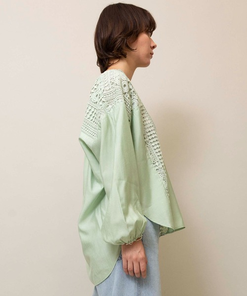 Johnbull（ジョンブル）の「レースブロッキングシャツ（シャツ/ブラウス・レディース・ブラック/ベージュ/ライトオリーブ・FREE）」の13枚目の写真