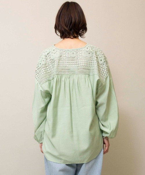 Johnbull（ジョンブル）の「レースブロッキングシャツ（シャツ/ブラウス・レディース・ブラック/ベージュ/ライトオリーブ・FREE）」の14枚目の写真