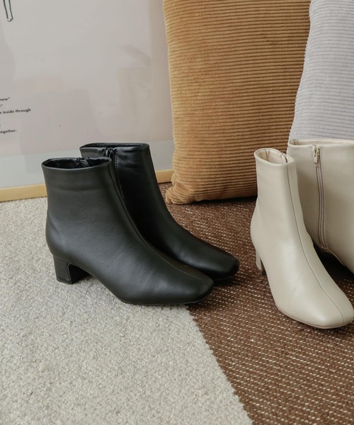 URBAN RESEARCH DOORS(アーバンリサーチドアーズ)の「レザースクエアトゥブーツ(ブーツ・レディース・ブラック/ホワイト系その他・38/36/37)」の19枚目の写真