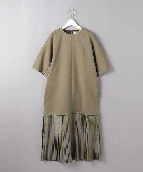 MONCLER(モンクレール)の「<4 MONCLER HYKE(4 モンクレール ハイク)>ロング ドレス ■■■(ワンピース・レディース・ベージュ/ネイビー・S/M)」の1枚目の写真