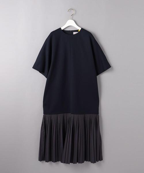 MONCLER(モンクレール)の「<4 MONCLER HYKE(4 モンクレール ハイク)>ロング ドレス ■■■(ワンピース・レディース・ベージュ/ネイビー・S/M)」の2枚目の写真