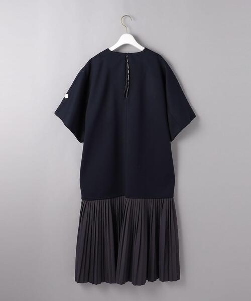 MONCLER(モンクレール)の「<4 MONCLER HYKE(4 モンクレール ハイク)>ロング ドレス ■■■(ワンピース・レディース・ベージュ/ネイビー・S/M)」の3枚目の写真