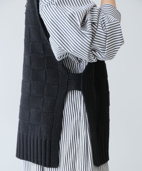 SLOBE citron.（スローブシトロン）の「SLOBE citron. ブロックチェック編みベスト◆（ベスト・レディース・ブラック/アイボリー・FREE）」の17枚目の写真