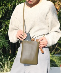 ワンショルダー縦長シェイプミニバッグ