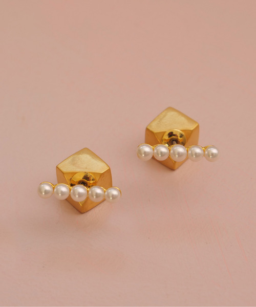 irolier(イロリエール)の「【IROLIER/イロリエール】サイコロキャッチ5パールピアス(ピアス(両耳用)・レディース・シルバー/ゴールド・FREE)」の10枚目の写真