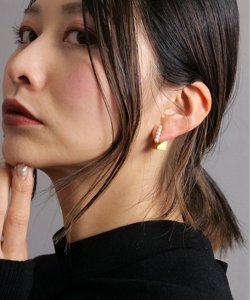 irolier(イロリエール)の「【IROLIER/イロリエール】サイコロキャッチ5パールピアス(ピアス(両耳用)・レディース・シルバー/ゴールド・FREE)」の14枚目の写真