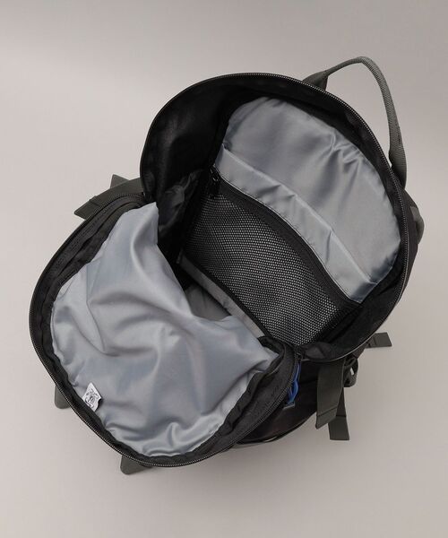 MADDEN（メデン）の「MADDEN: BEAR PEAK BACK PACK（バックパック/リュック・メンズ・ブラック/ネイビー・ONE SIZE）」の10枚目の写真