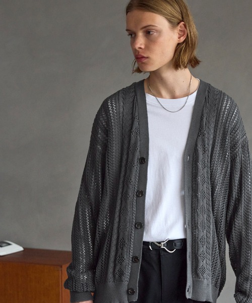 EMMA CLOTHES（エマクローズ）の「メッシュ編みケーブルアーガイルラインボリュームニット ルーズカーディガン EMMA CLOTHES（カーディガン/ボレロ・メンズ・ライトグレー/ブラック/グレイッシュベージュ/グレイッシュブルー/チャコール/ピンク系・M/L）」の20枚目の写真