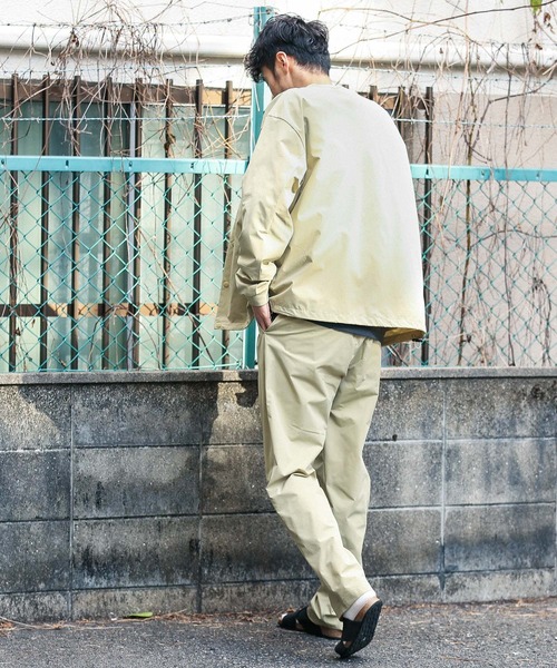 URBAN RESEARCH Sonny Label（アーバンリサーチサニーレーベル）の「撥水ワイドテーパードパンツ（その他パンツ・メンズ・チャコールグレー/ライトブルー/ベージュ系その他・MEDIUM/LARGE）」の7枚目の写真