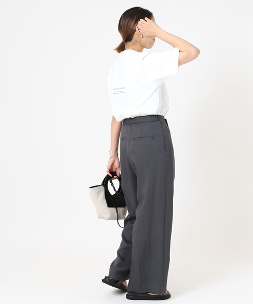 POET MEETS DUBWISE（ポエットミーツダブワイズ）の「POET MEETS DUBWISE CARRYING GIRL PHOTO T：カットソー◆（Tシャツ/カットソー・レディース・ホワイト・FREE）」の9枚目の写真