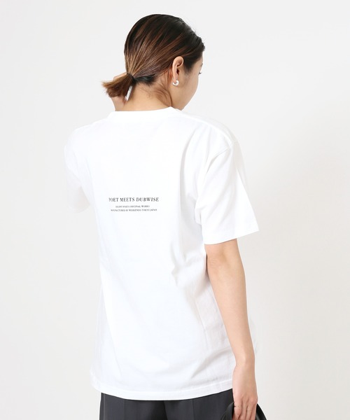 POET MEETS DUBWISE（ポエットミーツダブワイズ）の「POET MEETS DUBWISE CARRYING GIRL PHOTO T：カットソー◆（Tシャツ/カットソー・レディース・ホワイト・FREE）」の12枚目の写真