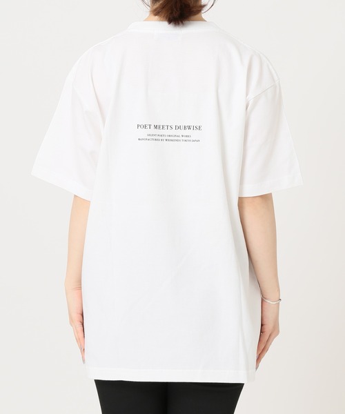 POET MEETS DUBWISE（ポエットミーツダブワイズ）の「POET MEETS DUBWISE CARRYING GIRL PHOTO T：カットソー◆（Tシャツ/カットソー・レディース・ホワイト・FREE）」の7枚目の写真