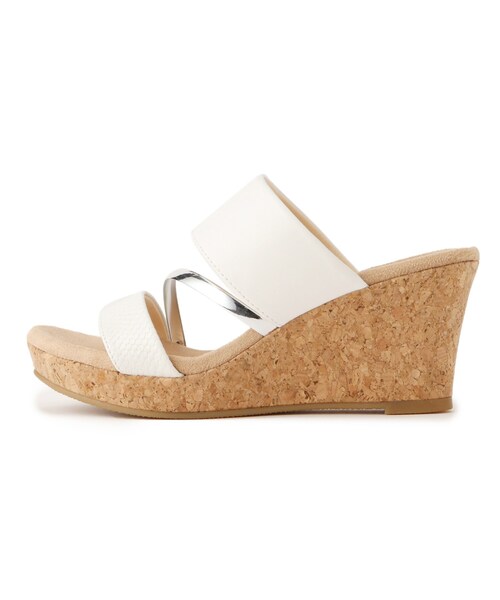 DRESKIP（ドレスキップ）の「◆【歩きやすい/ふかふか/まが～る】 異素材コンビサンダル（サンダル・レディース・ブラック系4/アイボリー系4/こしょう色系5・35/45/25）」の4枚目の写真