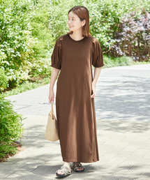 タックパフサイドフレアワンピース