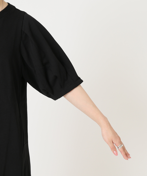 JOURNAL STANDARD（ジャーナルスタンダード）の「タックパフサイドフレアワンピース（ワンピース・レディース・ブラック/ブラウン/ブルー系その他2・FREE）」の4枚目の写真