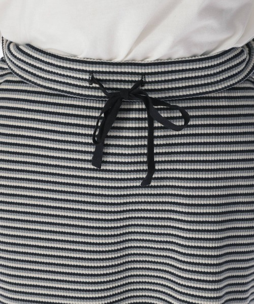 niko and...（ニコアンド）の「マーメイドリブカットスカート（スカート・レディース・ブラック/ホワイト/グリーン/オフホワイト/アクア・MEDIUM/LARGE）」の14枚目の写真