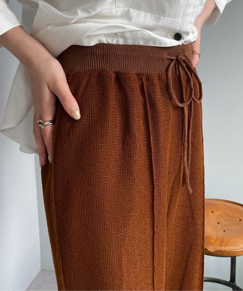 CAPRICIEUX LE'MAGE（カプリシューレマージュ）の「ピンタックメッシュパンツ（その他パンツ・レディース・ブラック/ブラウン/オフホワイト・FREE）」の8枚目の写真