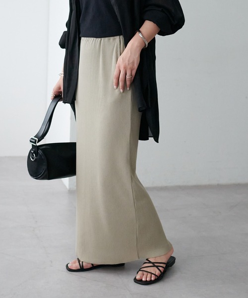 DISCOAT（ディスコート）の「【WEB限定】リブカットナロースカート（スカート・レディース・ブラック/グレー/グリーン/アイボリー/オレンジ/ライトグリーン/マスタード/オレンジ系その他2/ブルー/グレイッシュベージュ/ブラウン/イエロー/パープル/チャコールグレー/ベビーピンク・FREE/SMALL/LARGE/X-LARGE/X-SMALL）」の6枚目の写真