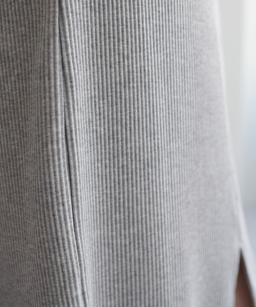 DISCOAT（ディスコート）の「【WEB限定】リブカットナロースカート（スカート・レディース・ブラック/グレー/グリーン/アイボリー/オレンジ/ライトグリーン/マスタード/オレンジ系その他2/ブルー/グレイッシュベージュ/ブラウン/イエロー/パープル/チャコールグレー/ベビーピンク・FREE/SMALL/LARGE/X-LARGE/X-SMALL）」の21枚目の写真