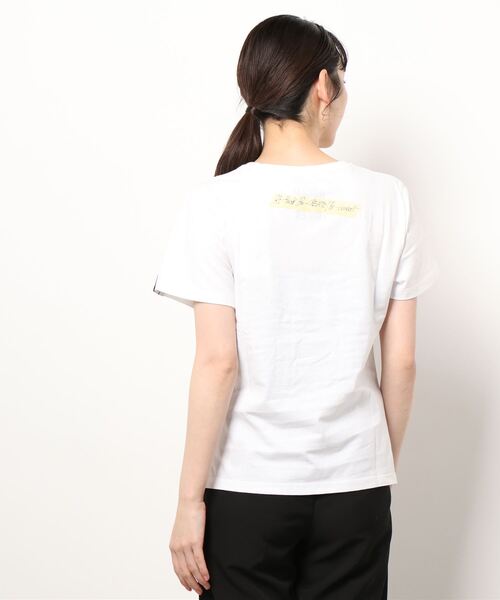 GOLDEN GOOSE（ゴールデングース）の「GOLDEN GOOSE T-shirt white with flower photo print（Tシャツ/カットソー・レディース・ホワイト系その他・SMALL/MEDIUM/LARGE）」の8枚目の写真